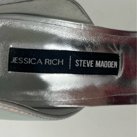 Steve Madden Jessica Rich Talia Holographic Silver Heel pump Crystal Detail 8.5 - Picture 5 of 6